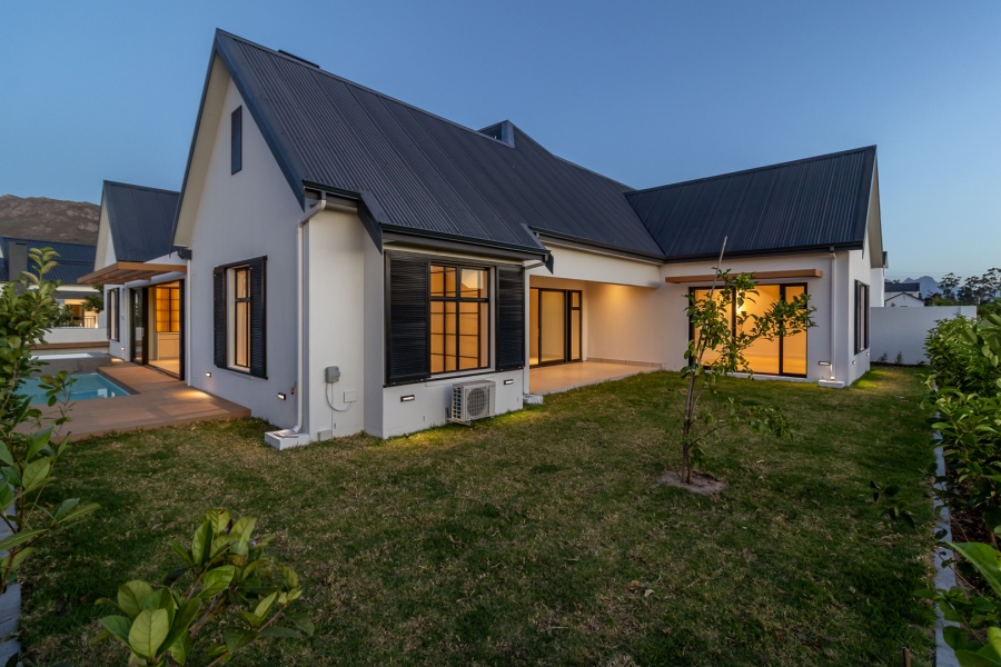 4 Bedroom Property for Sale in Pearl Valley at Val de Vie Western Cape